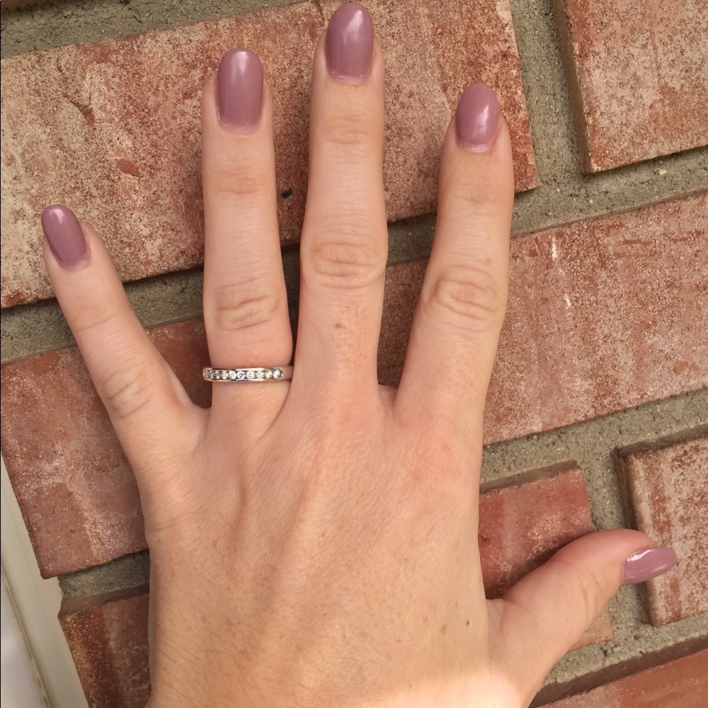 14 carat white gold wedding band